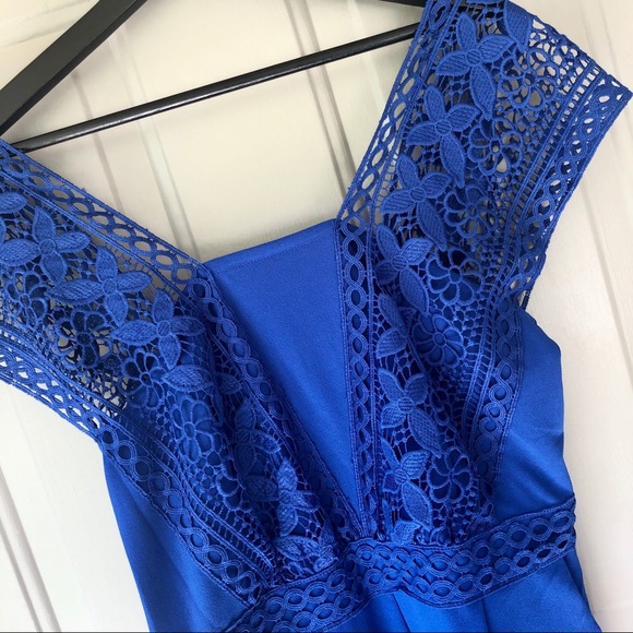 Spense Pants - NWT Spense Blue Lace Cropped Jumpsuit Size 8